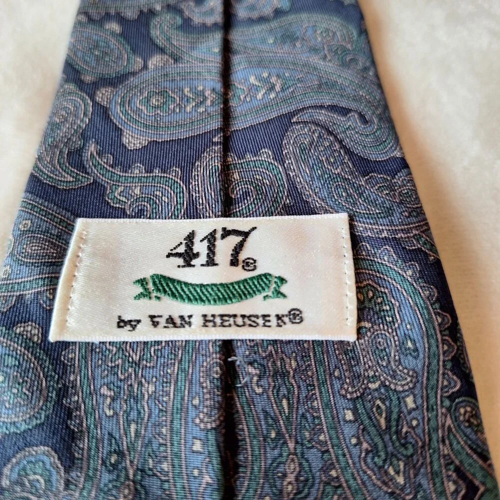 417‎ by Van Heusen Men's Necktie Blue Green Paisley 100% Silk Made In USA